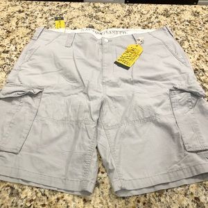 Men cargo shorts